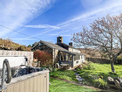 Penrhyndeudraeth House | Rhiw Goch - Uk48152