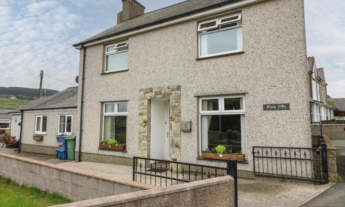 Nefyn House | Rhug Villa