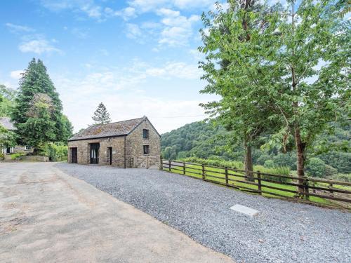 Llanddeusant House | Rhyblid Fach