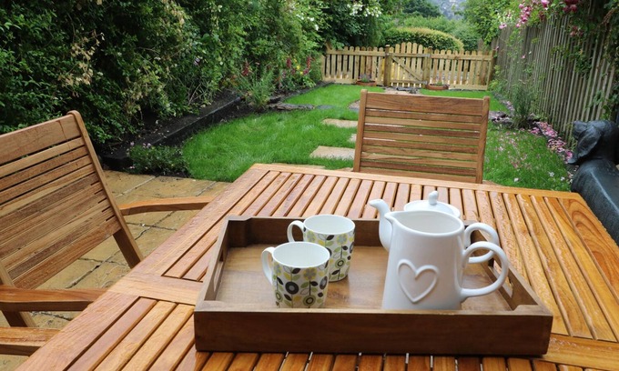 Holestone Moor Cottage | Riber View