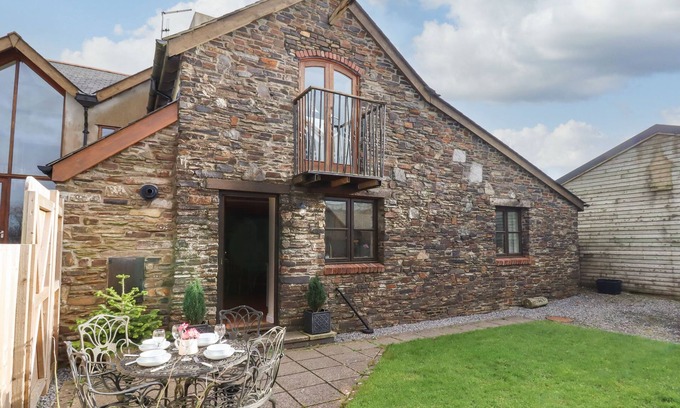 Brayford Cottage | RIDGE COTTAGE, pet friendly, character holiday cottage in Parracombe