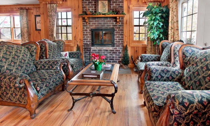 Blowing Rock Hotel | Ridgeway Inn - Blowing Rock