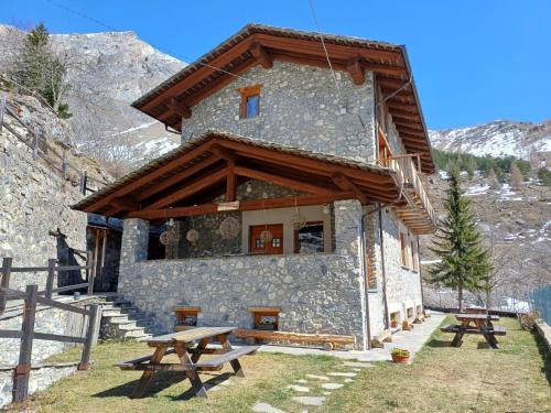 Acceglio Hotel | Rifugio di çhiappera