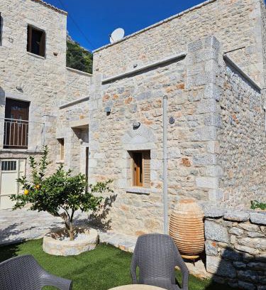 East Mani Apartment | Rigas stone tower east Mani 3