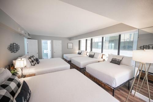 Las Vegas Strip Apartment | Right on The Strip - 3BR Condo 1110