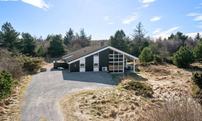 Hirtshals House | "Riika" - 425m from the sea by Interhome