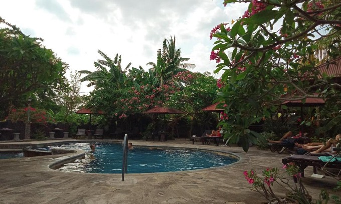 Lovina Hotel | Rini hotel
