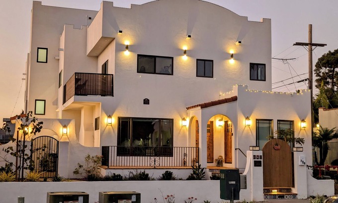 Townsite Apartment | Rise Suites Oceanside