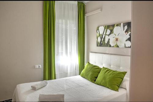 La Paz-Las Golondrinas Apartment | Ritual Sevilla, piedra preciosa