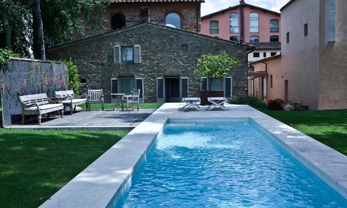 Isolotto Apartment | Riva Lofts Florence