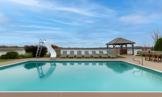 Osceola House | River Dream & Heated Pool & Movies & Dock & BBQ & Notre Dame