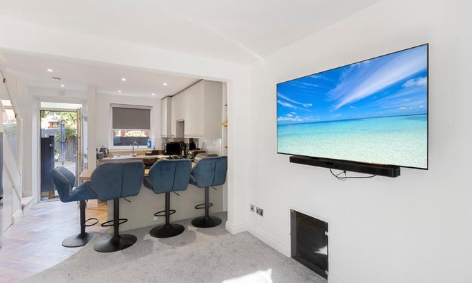 Exeter House | River Exe Cottage waterfront