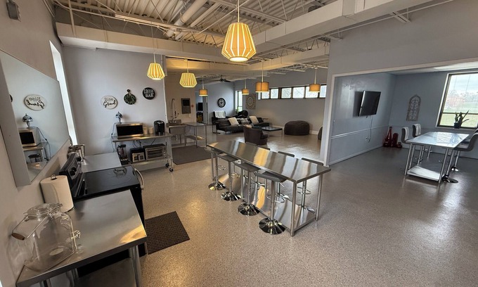 Dayton Condo | River-Side Loft 3500 SQ FT Downtown Dayton