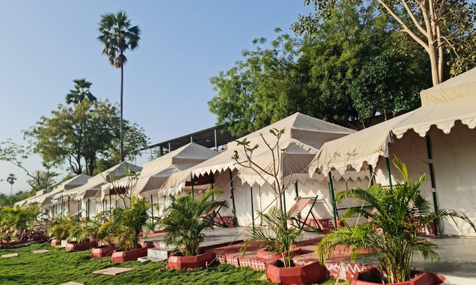 Rajpipla Hotel | River view Tent Resort