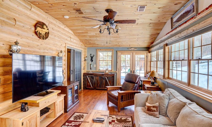 Lake Luzerne-Hadley Cabin | Riverfront Log Cabin on the Hudson w/ Private Dock