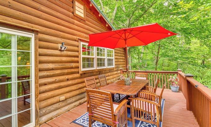 Rutherfordton Apartment | Riverfront Rutherfordton Retreat w/Fire Pit!