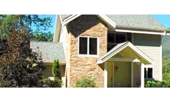 Burnsville House | RiverRock at Mount Mitchell mountain views home