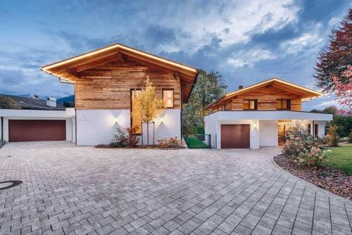 Garmisch-Partenkirchen Ski Chalet | Riverside Chalet Dreitorspitz