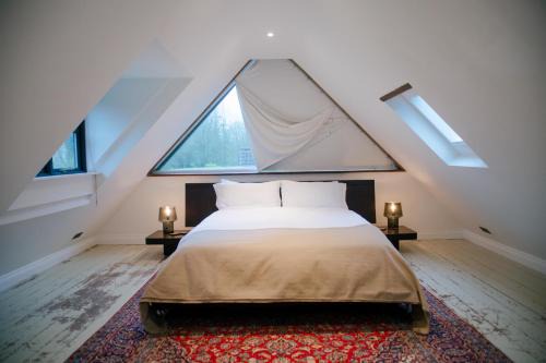 Mells House | Riverside Dormer Mells nr Babington