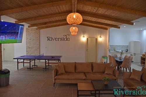 Masade Bed & Breakfast | Riverside