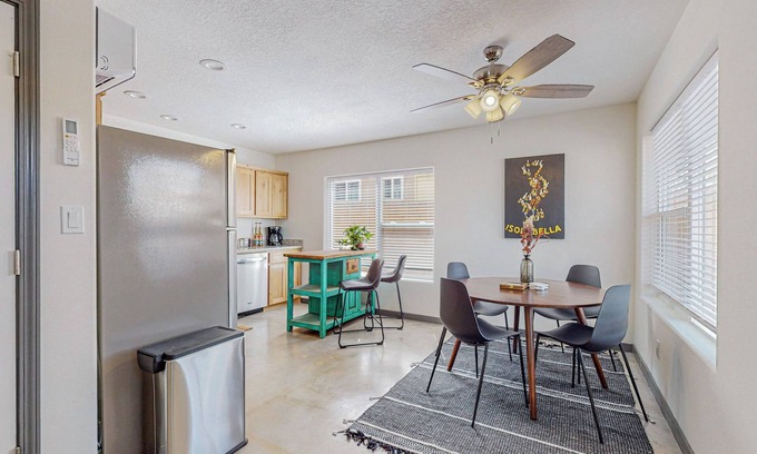 Barelas House | Riverside Townhome