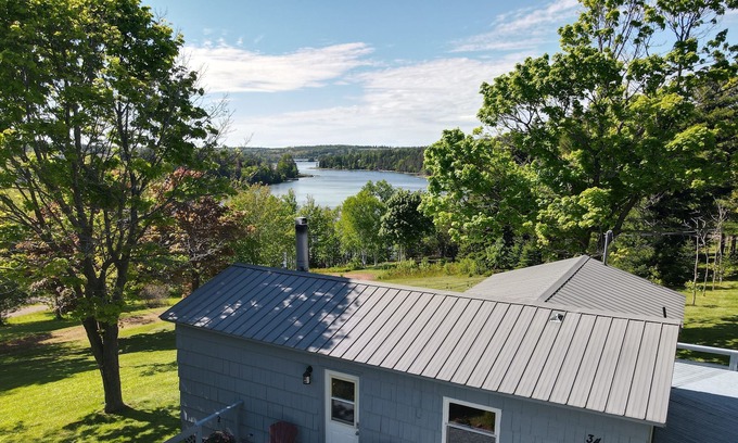 Anne's Land Cabin | Riverview Escape - Cozy cottage with stunning view