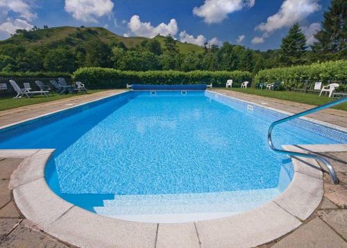 Llanfair Caereinion Resort | Riverview Lodges And Glamping