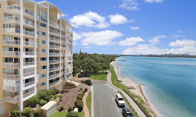 Golden Beach Apartment | Riviere on Golden Beach