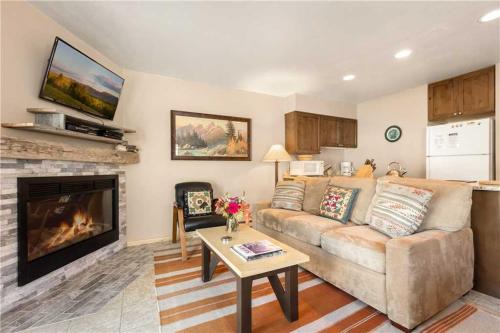 Moose Wilson Road Apartment | RMR: Spruces 6 Condo in The AspensWilsonWY