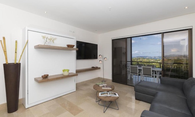 Playa Conchal Apartment | Roble Sabana 202 Luxury Apartment - Reserva Conchal