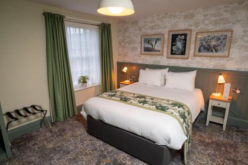 Wentworth Hotel | Rockingham Arms By Greene King Inns