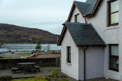Fort William House | Rockvale Cottage