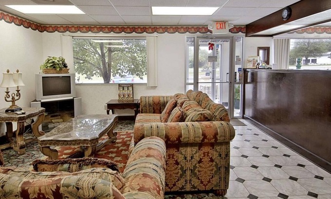 Concord Hotel | Rodeway Inn