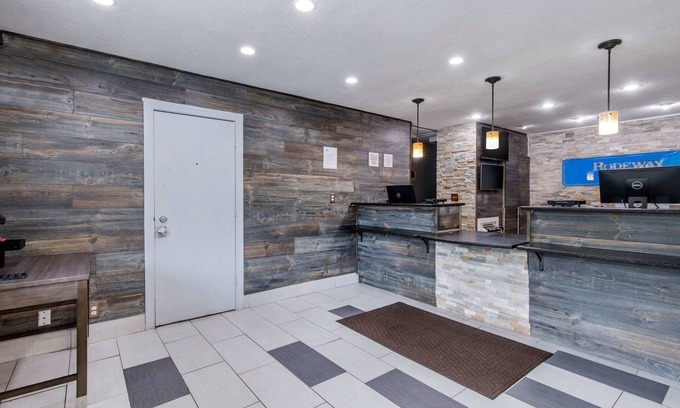 Winston - Salem Hotel | Rodeway Inn Winston Salem Route 52