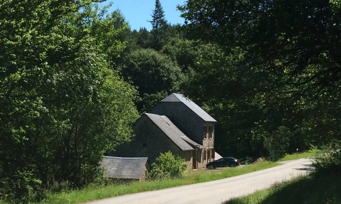 Gourdon-Murat House | Romantic French country barn perfect for a couple/weekend breaks.