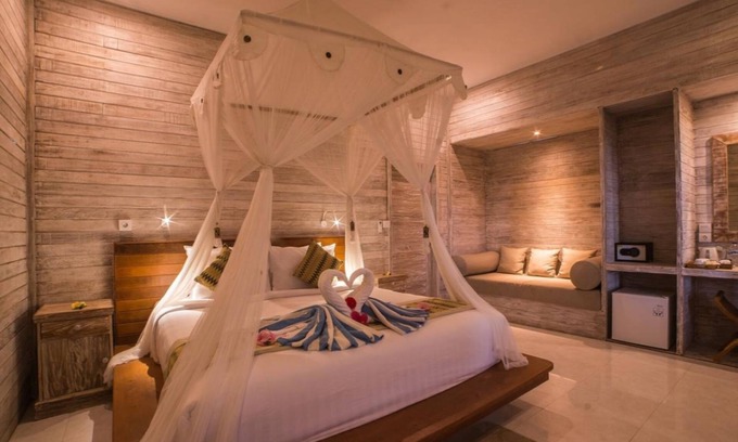 Mushroom Bay Cottage | Romantic tree house in Nusa Lembongan, walk far to the beach