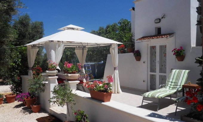 Carovigno Cottage | Romantic Trullo for 2/3 sea view pool Wifi, wonderful peaceful garden