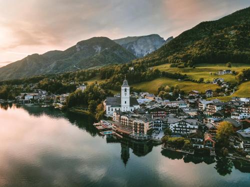 Sankt Wolfgang im Salzkammergut Hotel | Romantik Hotel Im Weissen Rössl am Wolfgangsee