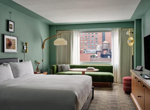 Central New York City Hotel | Romer Hell's Kitchen
