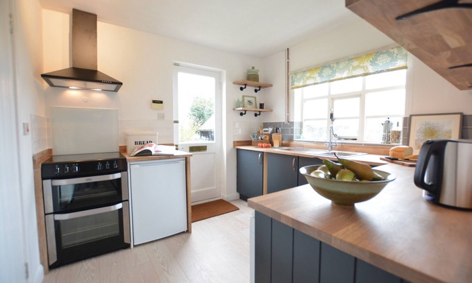 Halesworth Cottage | Rookyards