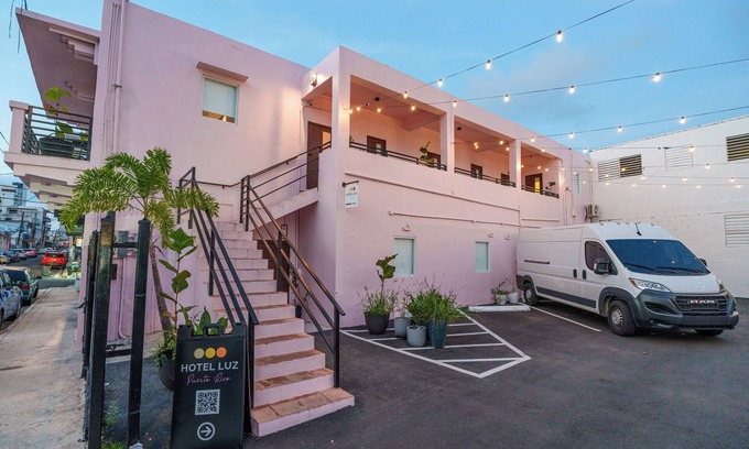 Santurce Hotel | Room 7: Design-Forward Studio by Lagoon