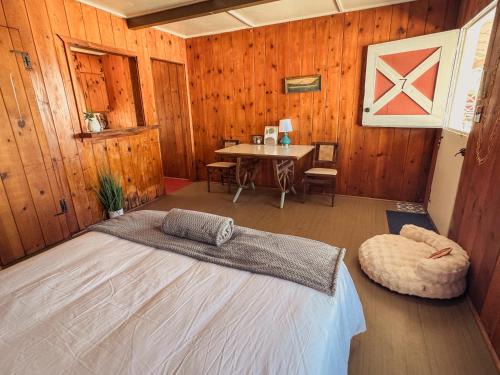 Joshua Tree Hotel | Room 7 - Downtown Joshua Tree Motel - Pet Friendly - Walk to Shops & Visitor Center, Minutes to Park Entrance