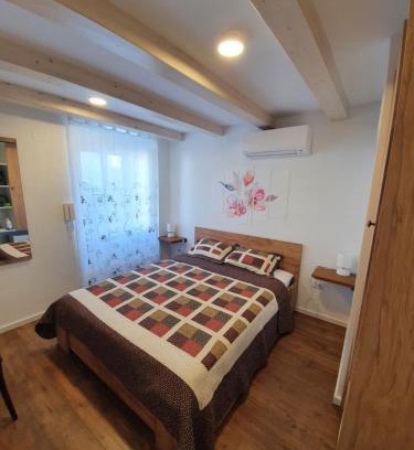 Cres House | Room CS Cres