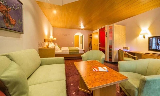 Filzmoos Apartment | Room Edelweiss with Südbk./Infrared cabin, 4-6 N. - Alpenhof, country hotel