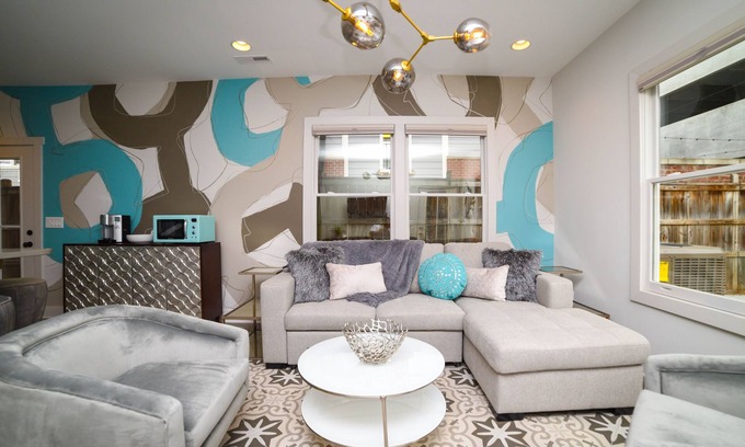 Germantown House | Room for Everyone – 7BR Luxury Stay in the Heart of Nashville