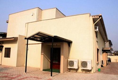 Ikeja House | Room in Lodge - Eaglespark1960 Hotel - Standard