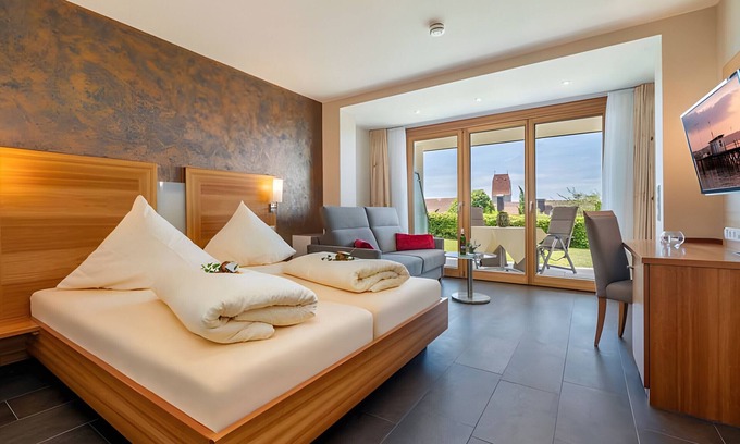 Hagnau Apartment | Room 'Komfortzimmer' with Mountain View, Private Terrace and Wi-Fi