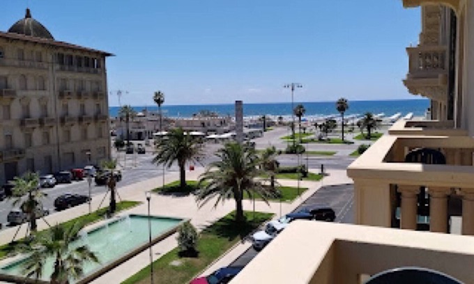 Viareggio House | Room-viareggio Live in Top Deco