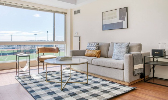Dorchester Apartment | Roomy Symphony 1BR w/ Doorman & Business Center, near MFA, by Blueground