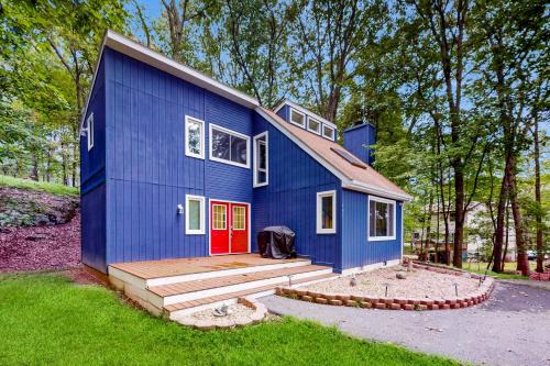 East Stroudsburg House | Rose Arms